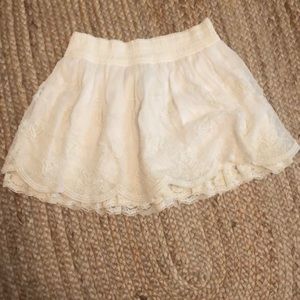 Lace skirt
